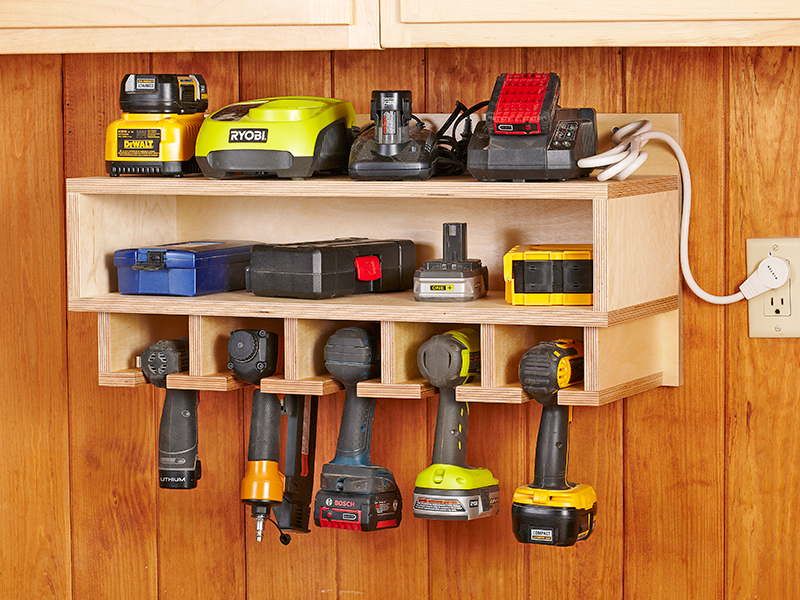 Riache Richwood: Cordless tool station woodworking plan